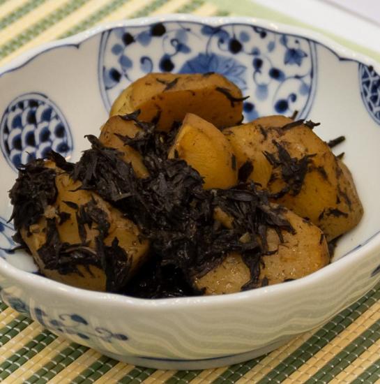 じゃがいもとひじきの煮物2
