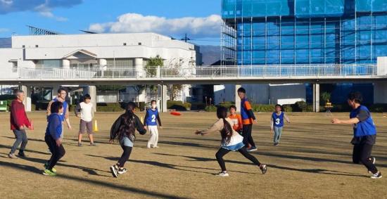 Play2