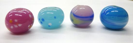 画像：トンボ玉の製作例