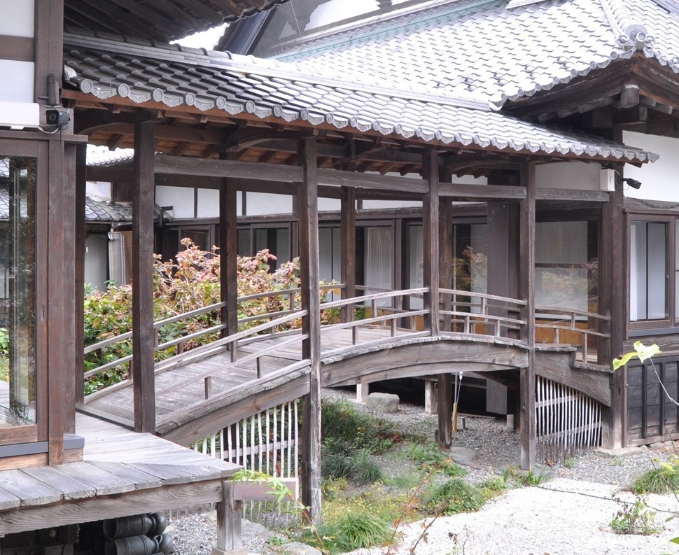 TY0195-01.jpg
