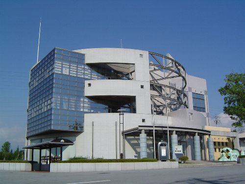 発電総合制御所外観写真