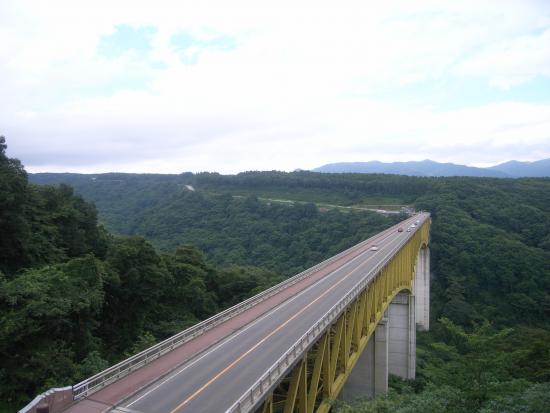 八ヶ岳高原大橋（玉山橋から望む）