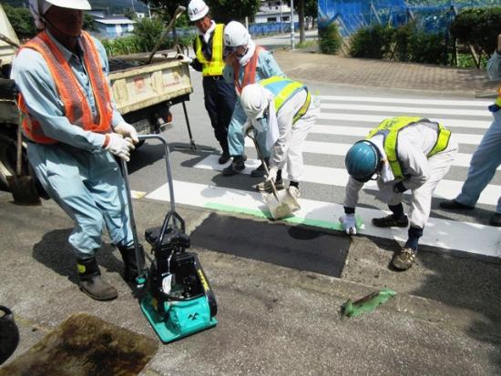 車道と歩道の段差解消2