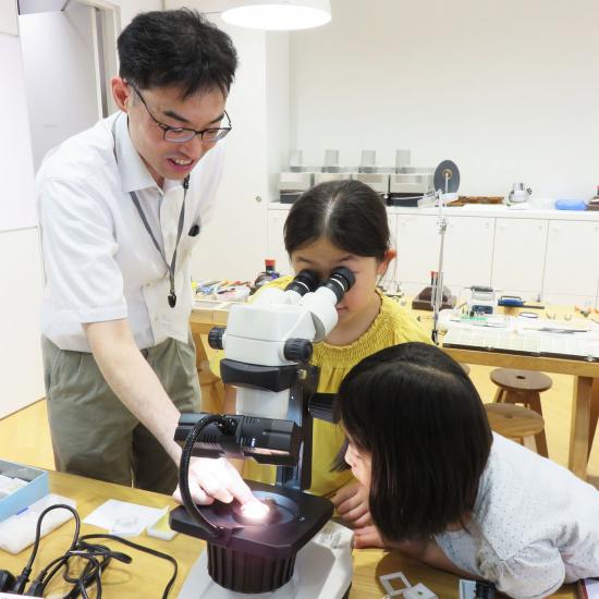 宝石鑑別体験　様子