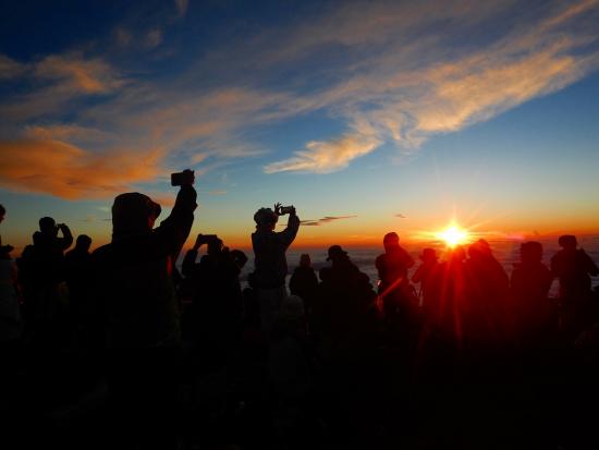 富士山レンジャー富士山日の出