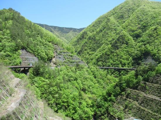 令和元年5月8日に撮影した深城ダム1