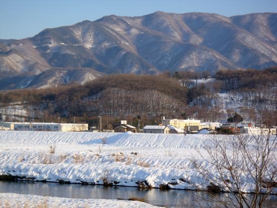 画像：雪の大丸山古墳